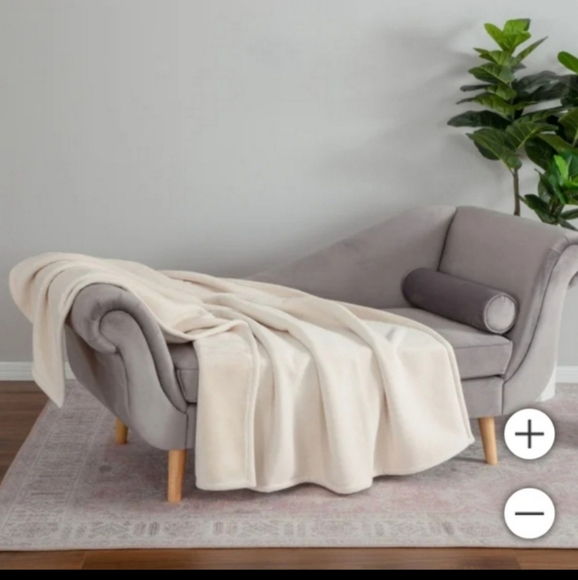 Berkshire chenille knit Throw - Picture 2 of 6